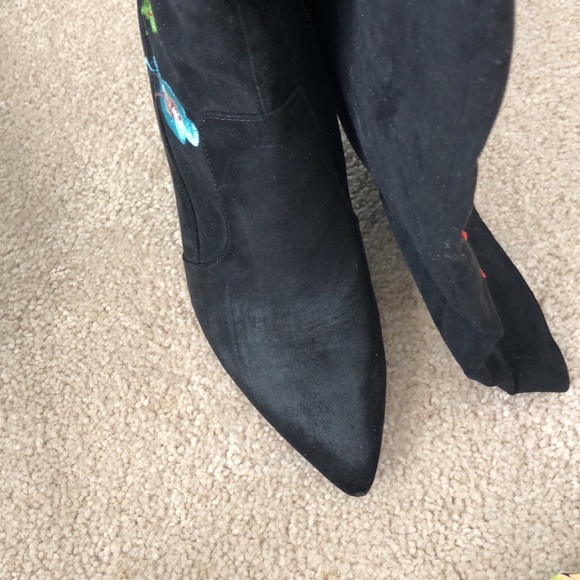 Brand new embroidered over the knee boots - Picture 4 of 5